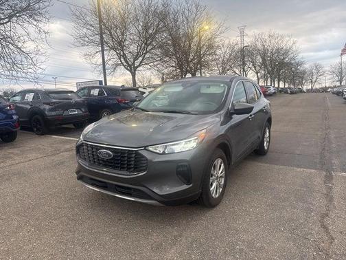 Carbonized Gray Metallic 2023 Ford Escape Active