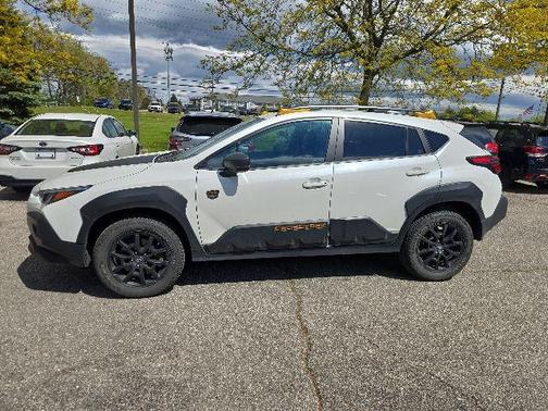 Crystal White Pearl 2024 Subaru Crosstrek Wilderness