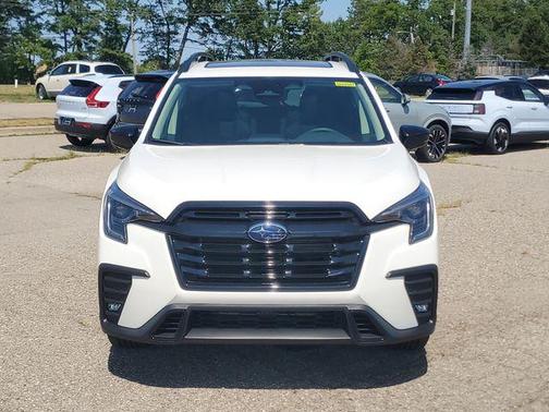 White Pearl 2026 Subaru Ascent Onyx Edition Touring 7-Passenger