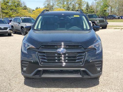 Crystal Black Silica 2026 Subaru Ascent Onyx Edition Touring 7-Passenger