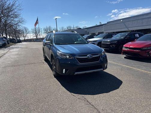 Abyss Blue Pearl 2022 Subaru Outback Touring