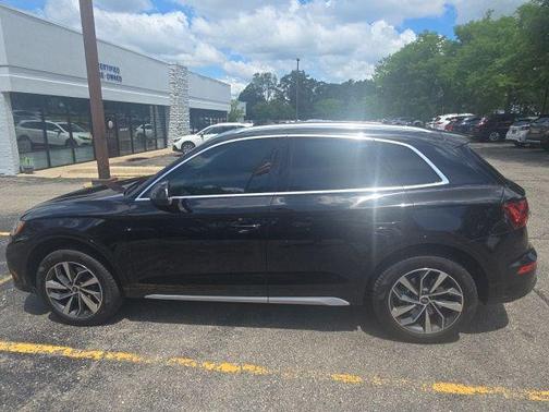 Brilliant Black 2021 Audi Q5 45 Premium Plus
