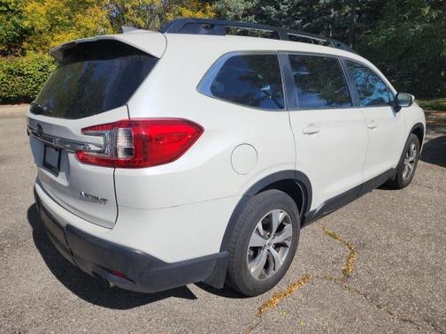 2023 Subaru Ascent Premium 8-Passenger