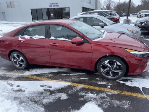 2023 Hyundai ELANTRA SEL
