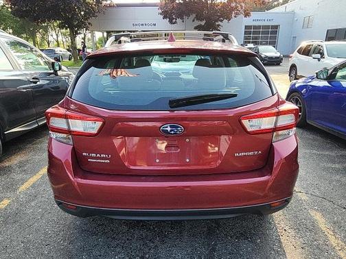 2019 Subaru Impreza 2.0i Premium