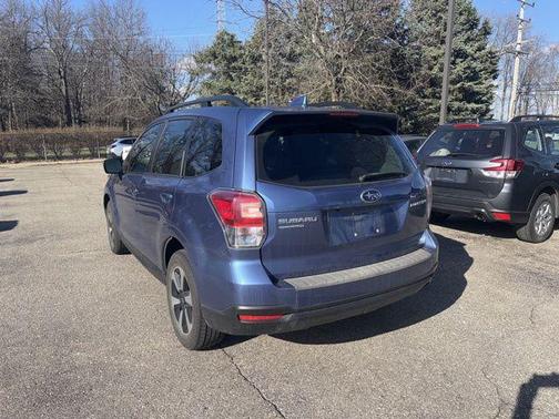 Quartz Blue Pearl 2018 Subaru Forester 2.5i Premium