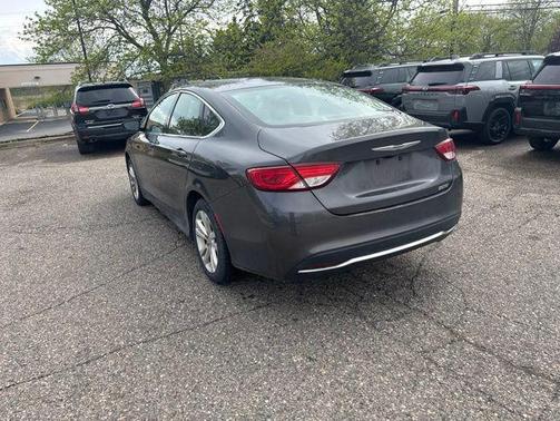 Granite Crystal Metallic Clearcoat 2016 Chrysler 200 Limited