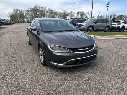 Granite Crystal Metallic Clearcoat 2016 Chrysler 200 Limited