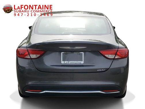 Granite Crystal Metallic Clearcoat 2016 Chrysler 200 Limited