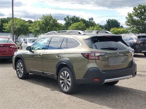 2025 Subaru Outback Touring XT