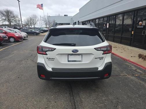 2025 Subaru Outback Onyx Edition XT