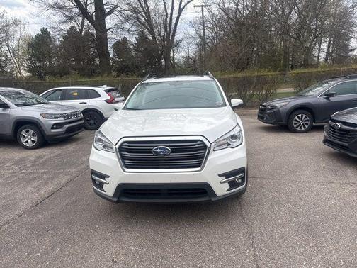 Crystal White Pearl 2021 Subaru Ascent Limited 7-Passenger