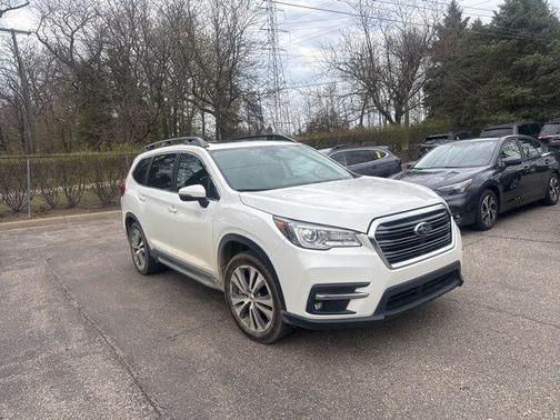 Crystal White Pearl 2021 Subaru Ascent Limited 7-Passenger
