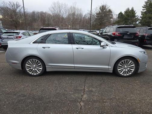 2015 Lincoln MKZ Base