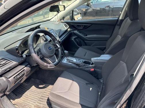 2019 Subaru Impreza 2.0i