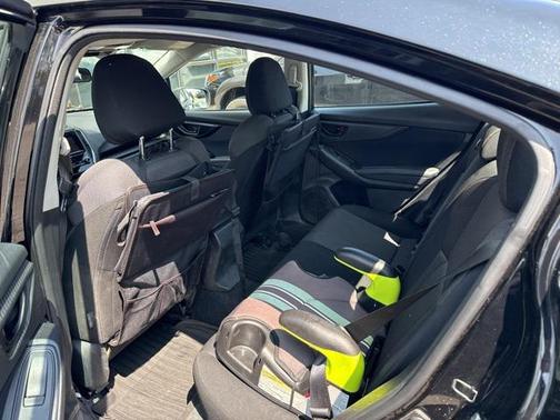 2019 Subaru Impreza 2.0i