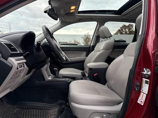 2016 Subaru Forester 2.5i Touring