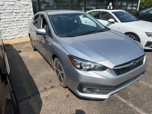 Ice Silver Metallic 2020 Subaru Impreza Premium Sedan