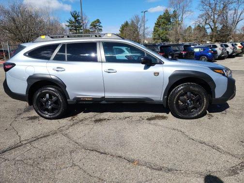 Ice Silver Metallic 2025 Subaru Outback Wilderness