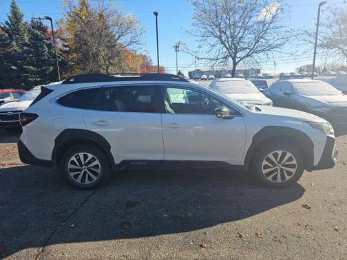 2023 Subaru Outback Premium