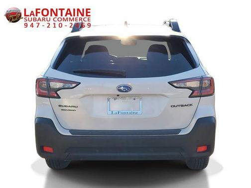 Crystal White Pearl 2025 Subaru Outback Onyx Edition