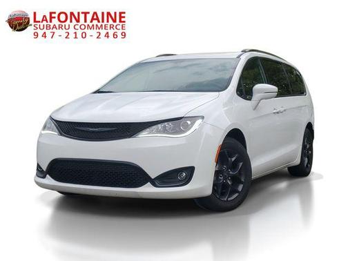 Bright White Clearcoat 2019 Chrysler Pacifica Limited