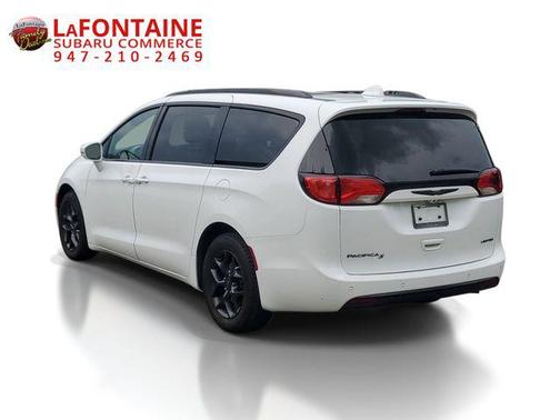 Bright White Clearcoat 2019 Chrysler Pacifica Limited