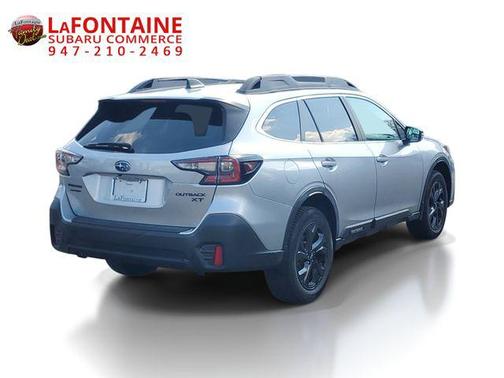 Ice Silver Metallic 2020 Subaru Outback Onyx Edition XT