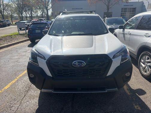 Crystal White Pearl 2022 Subaru Forester Wilderness