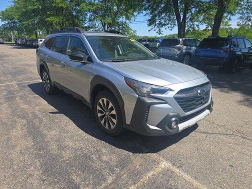Ice Silver Metallic 2025 Subaru Outback Limited