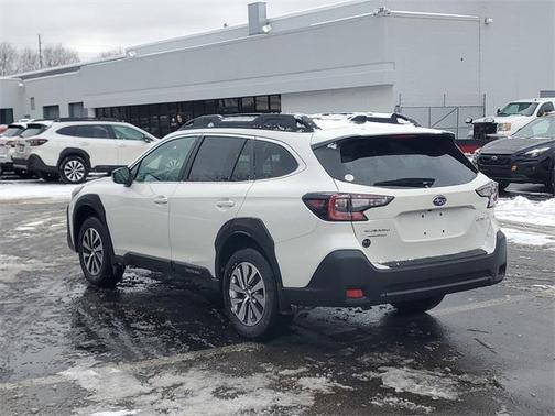 2025 Subaru Outback Premium