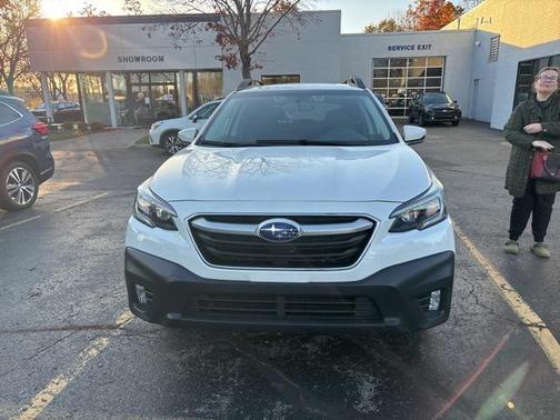 2022 Subaru Outback Premium