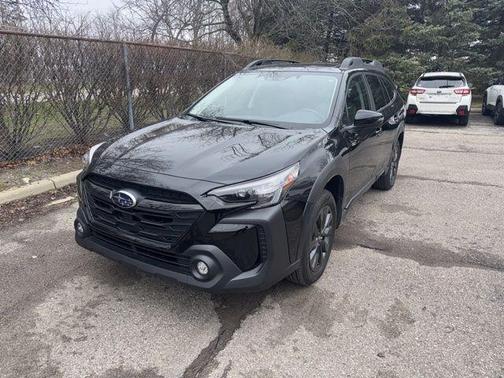 Crystal Black Silica 2024 Subaru Outback Onyx Edition