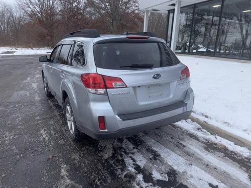 2013 Subaru Outback 2.5i Limited