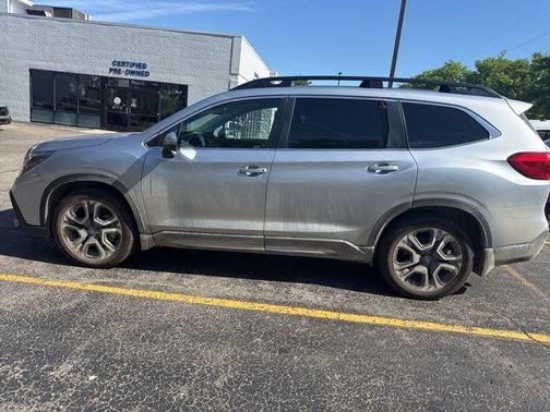 Ice Silver 2023 Subaru Ascent Limited 8-Passenger