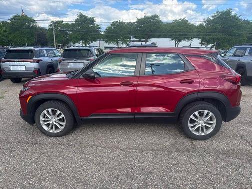 Scarlet Red Metallic 2021 Chevrolet Trailblazer LS