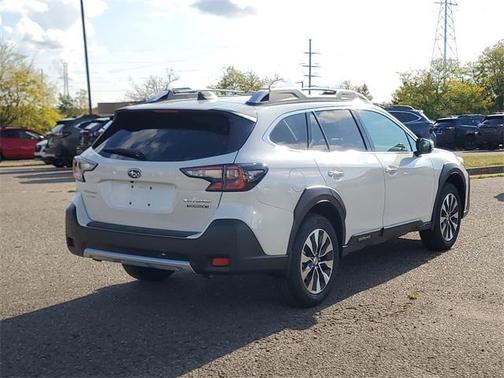 2025 Subaru Outback Touring XT