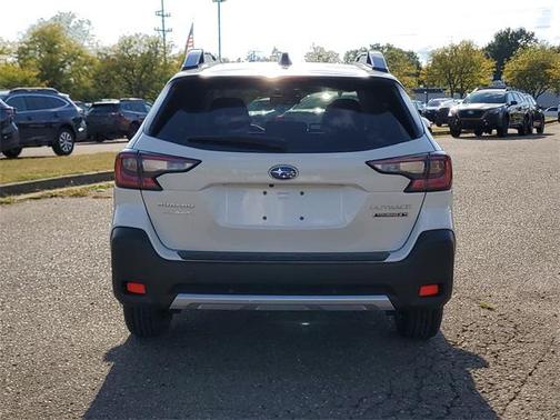 2025 Subaru Outback Touring XT