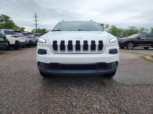 Bright White Clearcoat 2016 Jeep Cherokee Latitude