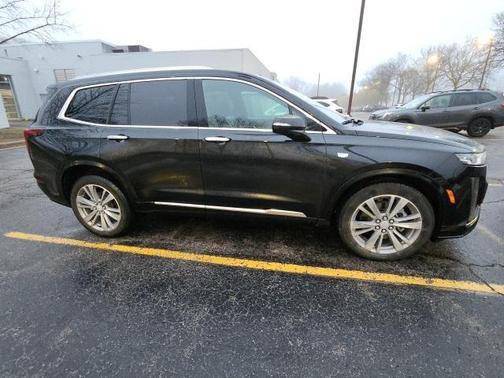 2025 Cadillac XT6 Premium Luxury AWD