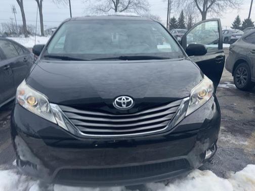 2012 Toyota Sienna XLE