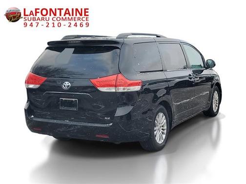 2012 Toyota Sienna XLE