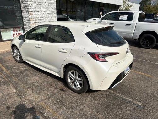 Blizzard Pearl 2020 Toyota Corolla SE