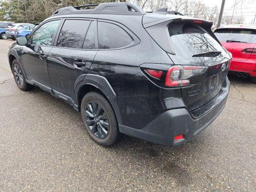 Crystal Black Silica 2025 Subaru Outback Onyx Edition