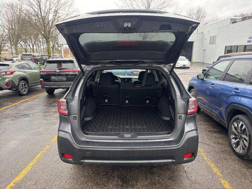 Magnetite Gray Metallic 2024 Subaru Outback Premium