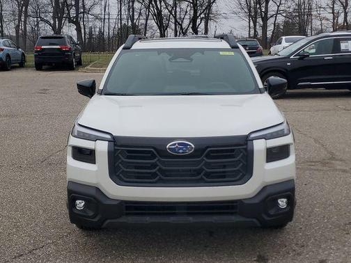 Crystal White Pearl 2026 Subaru Outback Limited XT