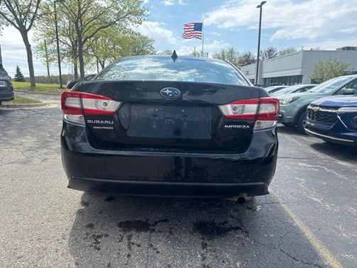 Crystal Black Silica 2022 Subaru Impreza Premium