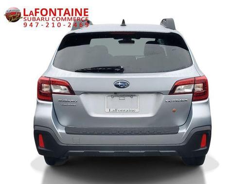 Ice Silver Metallic 2018 Subaru Outback 2.5i Premium