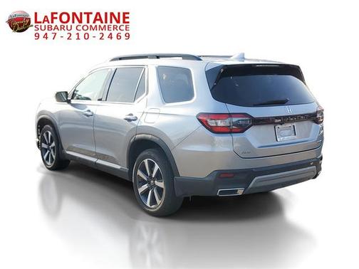 2023 Honda Pilot Touring 8-Passenger
