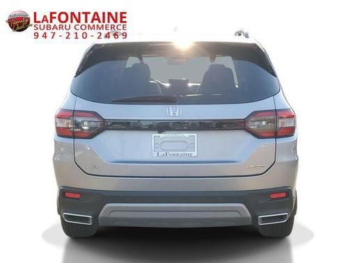 Lunar Silver Metallic 2023 Honda Pilot Touring 8-Passenger